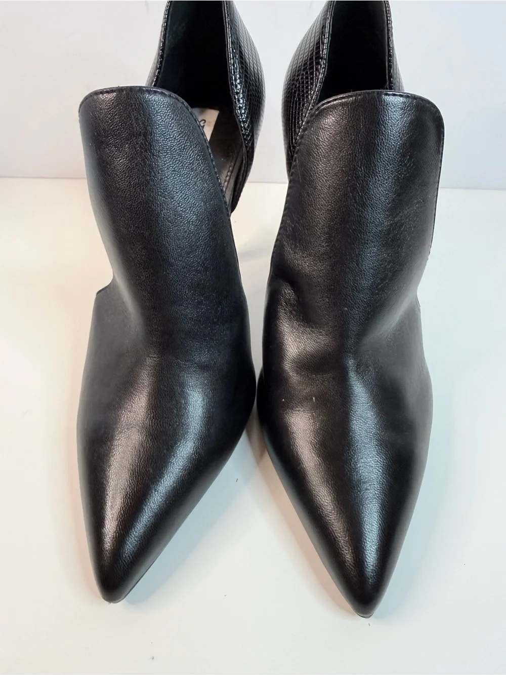 Steve Madden Black Croc-Embossed Pointed Toe D’Orsay Stiletto Pumps 8.5